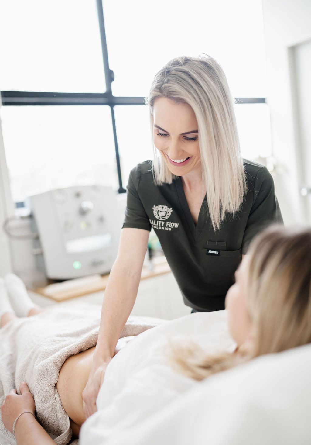 Closed system method colon hydrotherapy